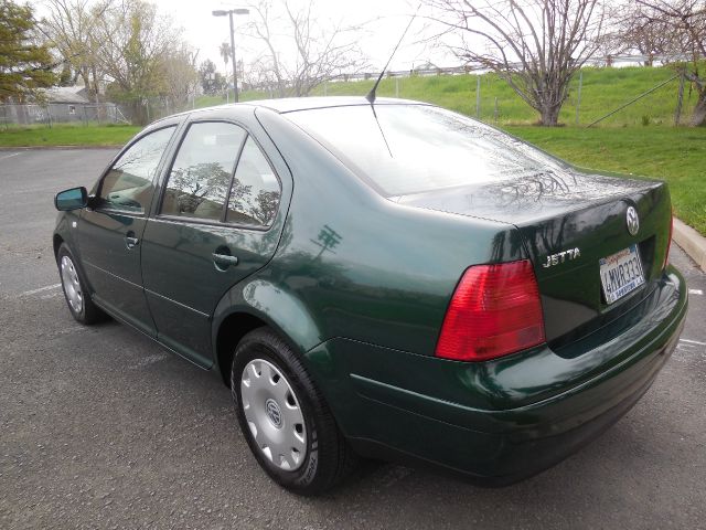 2000 Volkswagen Jetta Quad Cab 4x2 Shortbox XLT