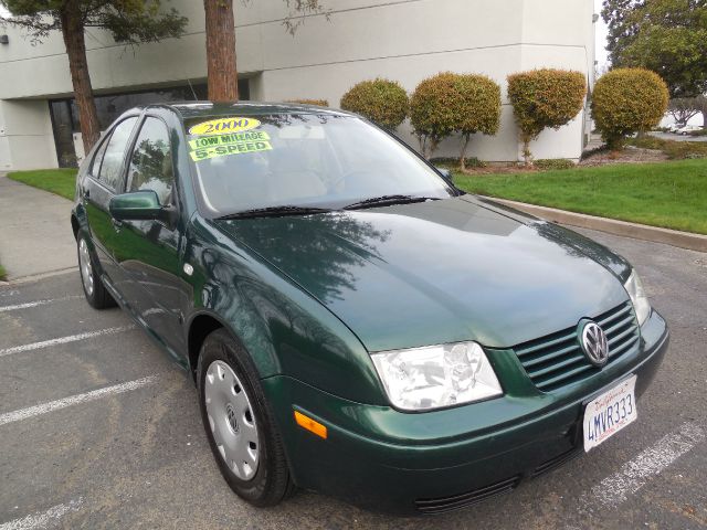 2000 Volkswagen Jetta Quad Cab 4x2 Shortbox XLT