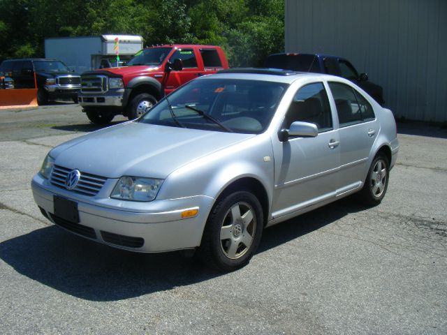 2000 Volkswagen Jetta 4dr 4WD SLE 4x4 SUV