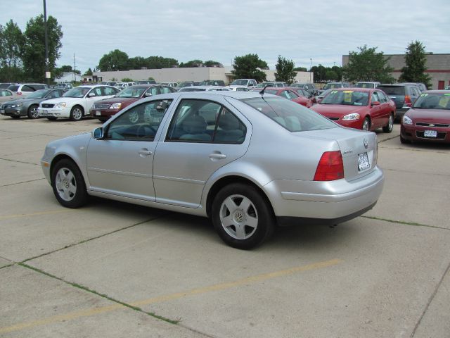 2000 Volkswagen Jetta Quad Cab 4x2 Shortbox XLT