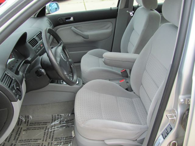 2000 Volkswagen Jetta Quad Cab 4x2 Shortbox XLT