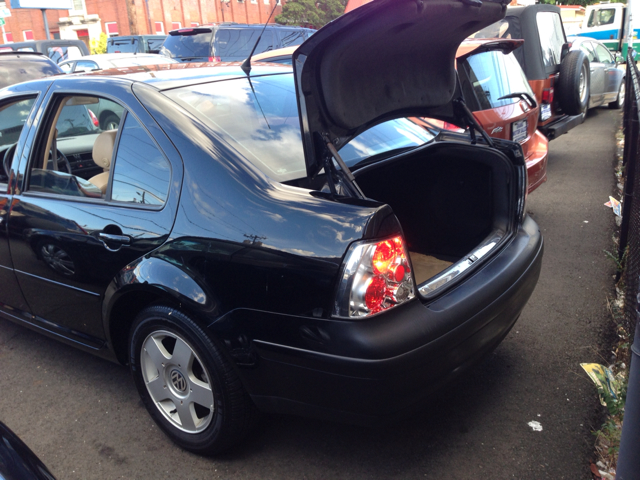 2001 Volkswagen Jetta FWD 4dr Sport