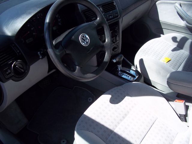 2001 Volkswagen Jetta FWD 4dr Sport