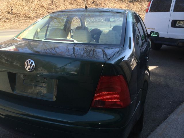 2001 Volkswagen Jetta Quad Cab 4x2 Shortbox XLT