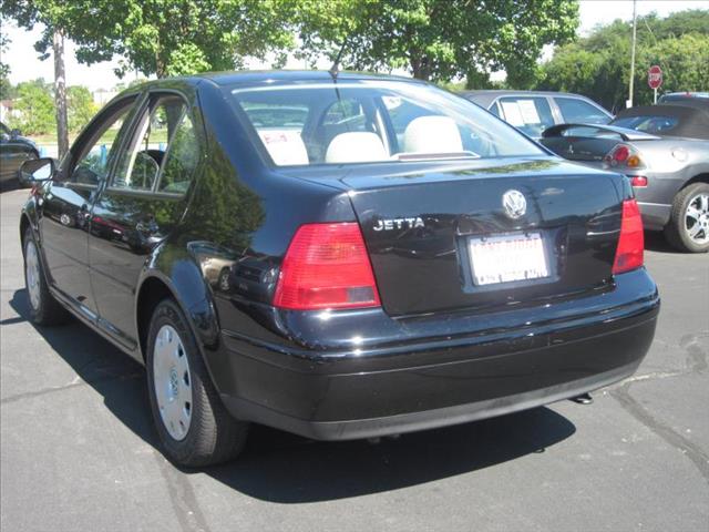 2001 Volkswagen Jetta FWD 4dr Sport