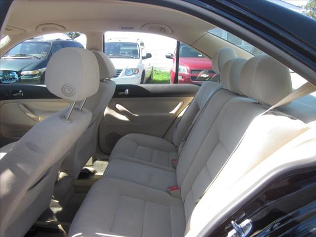 2001 Volkswagen Jetta FWD 4dr Sport