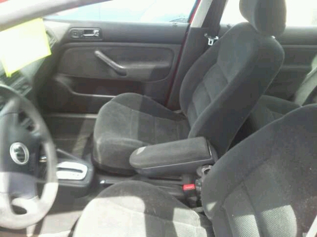 2002 Volkswagen Jetta FWD 4dr Sport