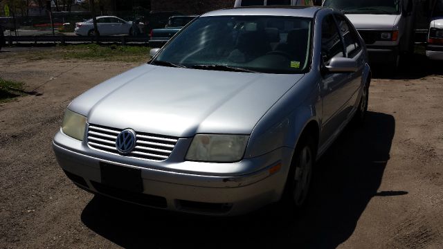 2002 Volkswagen Jetta FWD 4dr Sport