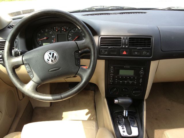 2002 Volkswagen Jetta Quad Cab 4x2 Shortbox XLT