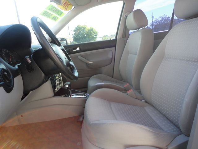 2002 Volkswagen Jetta I-4 Manual