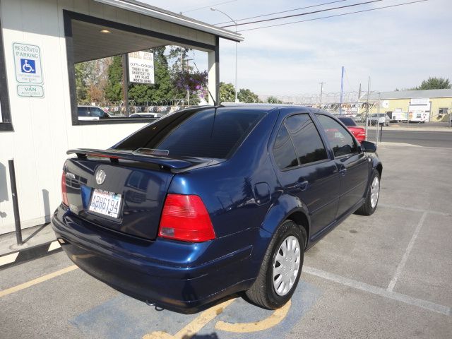 2002 Volkswagen Jetta I-4 Manual