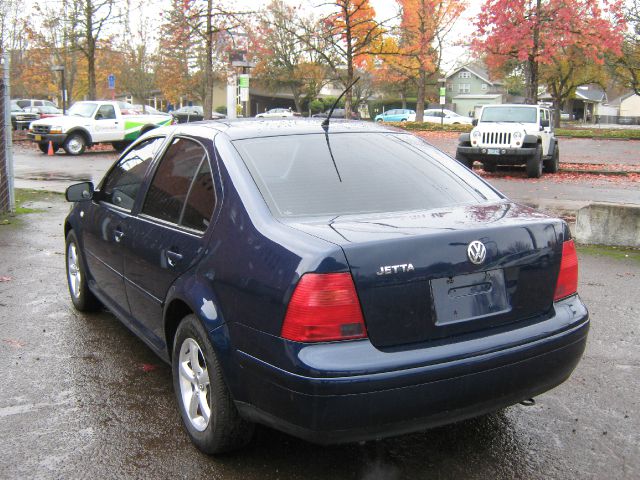 2002 Volkswagen Jetta I-4 Manual
