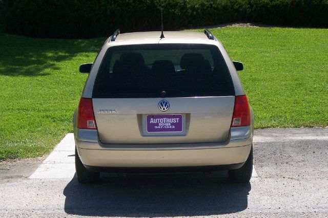 2002 Volkswagen Jetta Quad Cab 4x2 Shortbox XLT