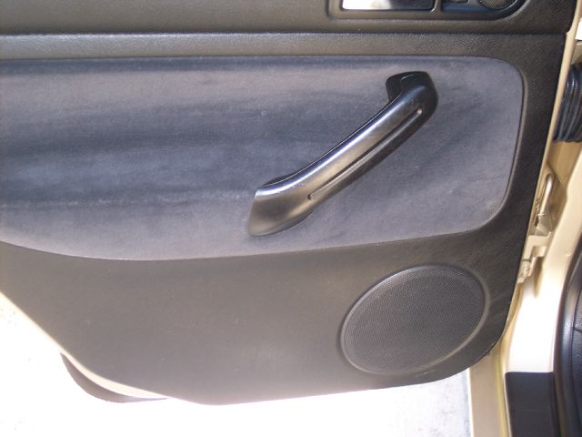 2002 Volkswagen Jetta Quad Cab 4x2 Shortbox XLT