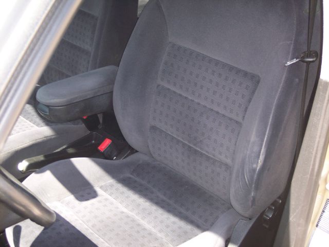 2002 Volkswagen Jetta Quad Cab 4x2 Shortbox XLT