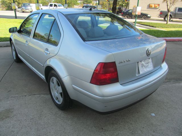 2002 Volkswagen Jetta Quad Cab 4x2 Shortbox XLT
