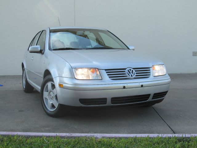 2002 Volkswagen Jetta Quad Cab 4x2 Shortbox XLT