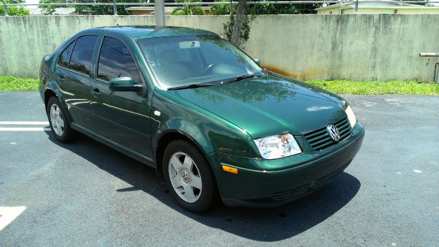 2002 Volkswagen Jetta FWD 4dr Sport