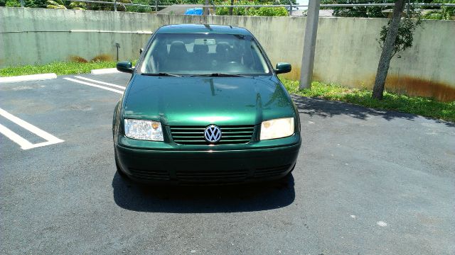 2002 Volkswagen Jetta FWD 4dr Sport