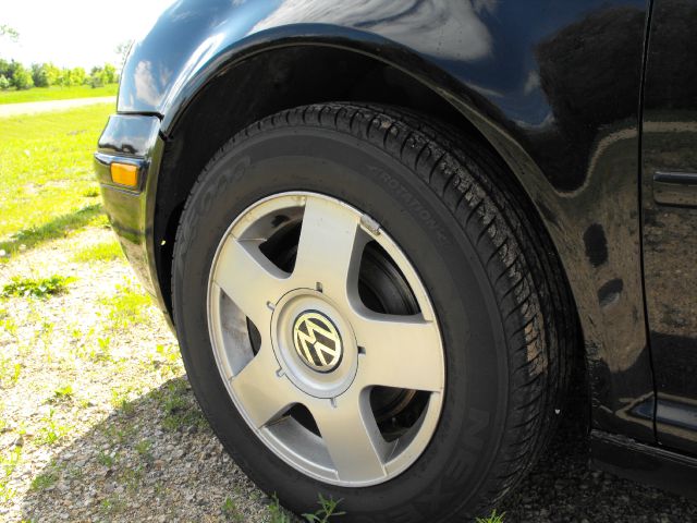 2002 Volkswagen Jetta 4dr 112 WB AWD