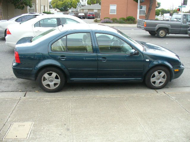 2002 Volkswagen Jetta 4dr 112 WB AWD