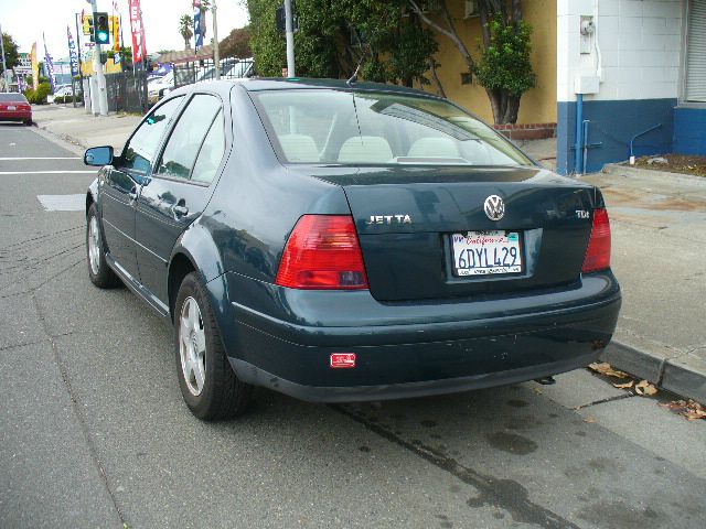 2002 Volkswagen Jetta 4dr 112 WB AWD