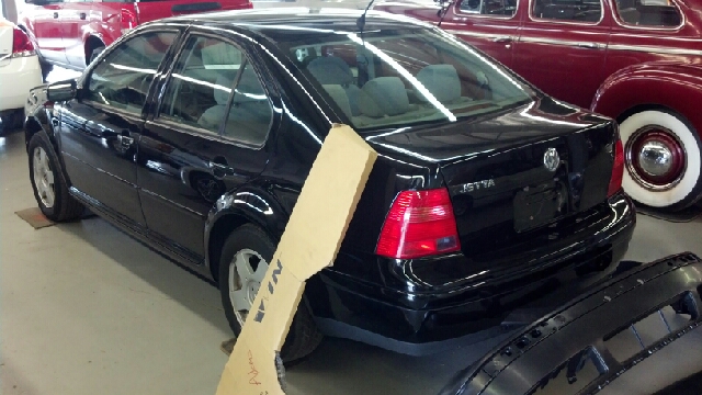 2002 Volkswagen Jetta Quad Cab 4x2 Shortbox XLT