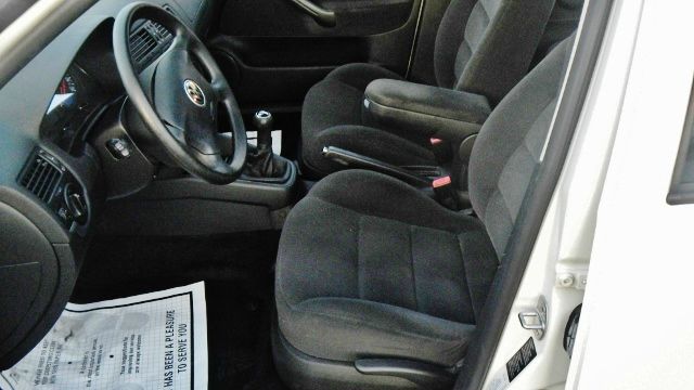 2002 Volkswagen Jetta Quad Cab 4x2 Shortbox XLT