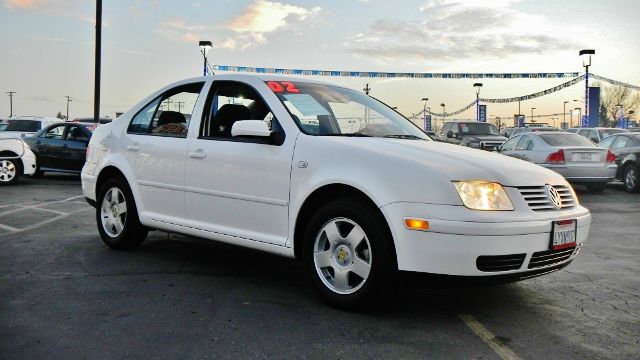 2002 Volkswagen Jetta Quad Cab 4x2 Shortbox XLT