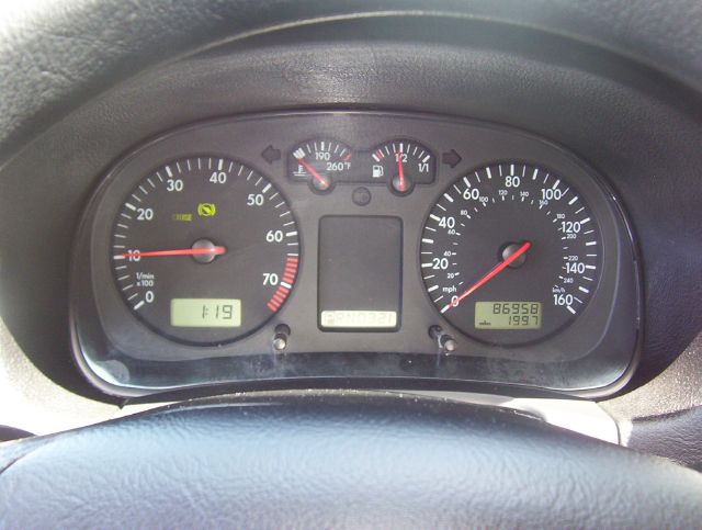 2002 Volkswagen Jetta Quad Cab 4x2 Shortbox XLT