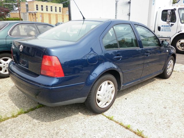 2003 Volkswagen Jetta I-4 Manual