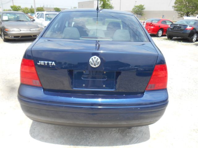 2003 Volkswagen Jetta LS Flex Fuel 4x4 This Is One Of Our Best Bargains