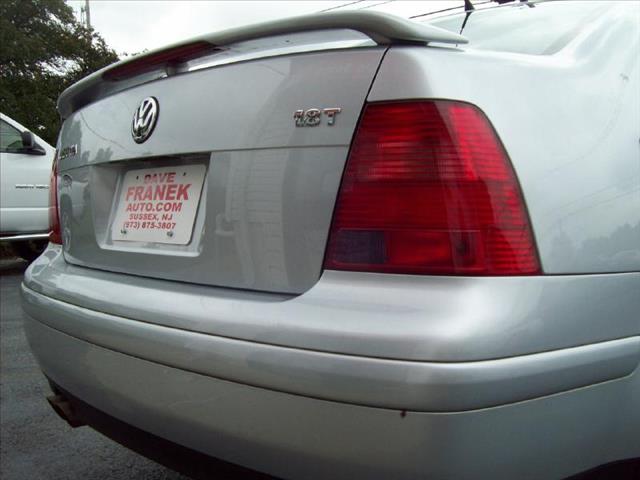 2003 Volkswagen Jetta 1LT