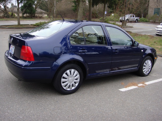 2003 Volkswagen Jetta I-4 Manual