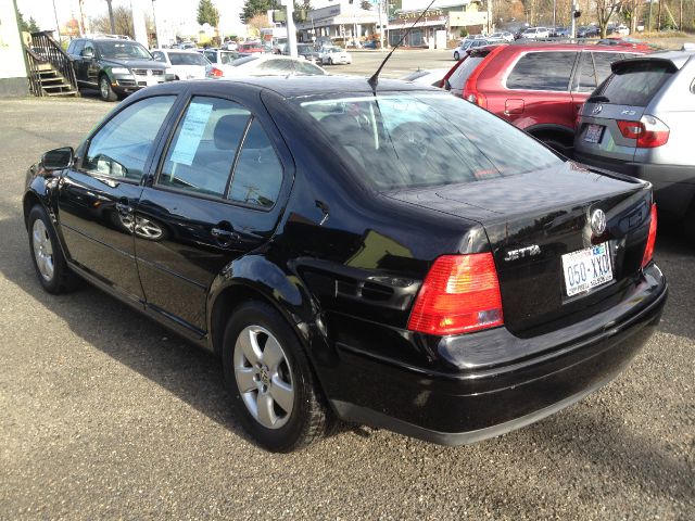 2003 Volkswagen Jetta Quad Cab 4x2 Shortbox XLT