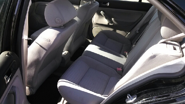 2003 Volkswagen Jetta With Leather