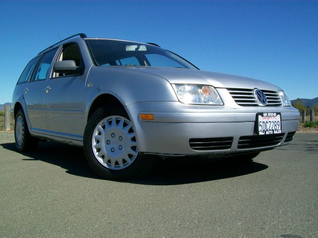 2003 Volkswagen Jetta S Touring 4-door