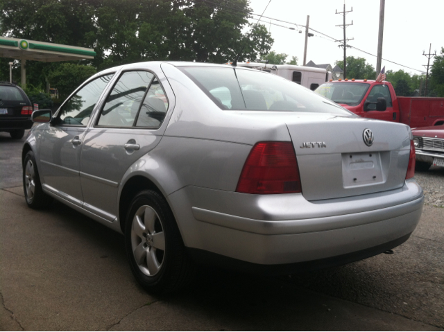 2003 Volkswagen Jetta Quad Cab 4x2 Shortbox XLT