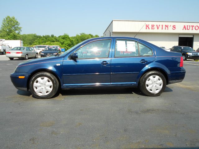 2003 Volkswagen Jetta I-4 Manual