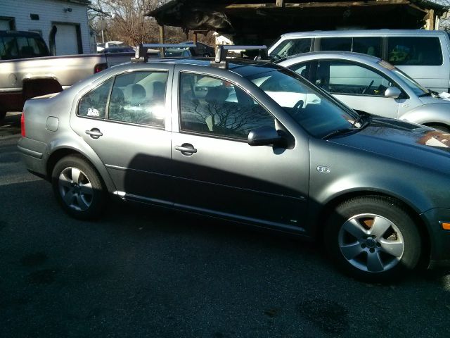 2003 Volkswagen Jetta 4dr 112 WB AWD