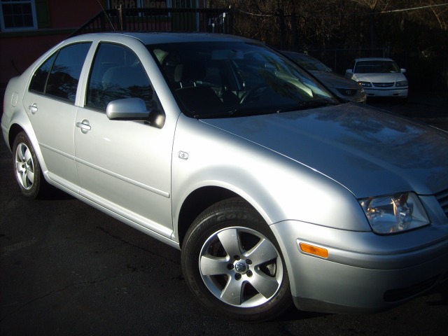 2003 Volkswagen Jetta Quad Cab 4x2 Shortbox XLT