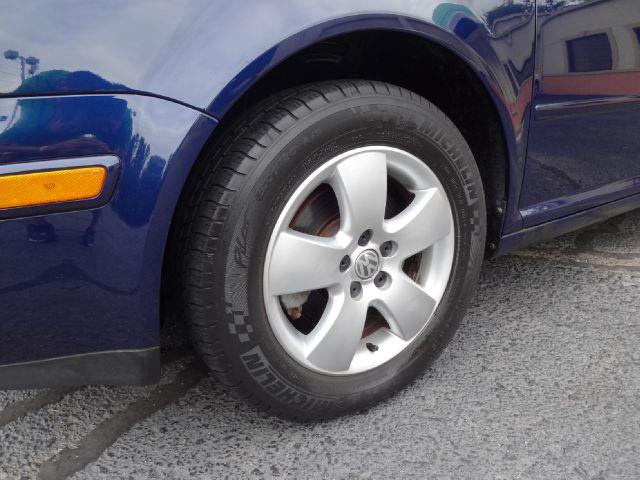 2003 Volkswagen Jetta Quad Cab 4x2 Shortbox XLT