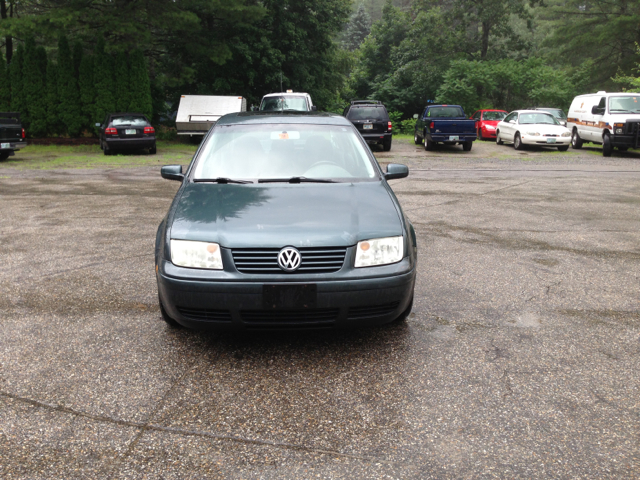 2003 Volkswagen Jetta Quad Cab 4x2 Shortbox XLT