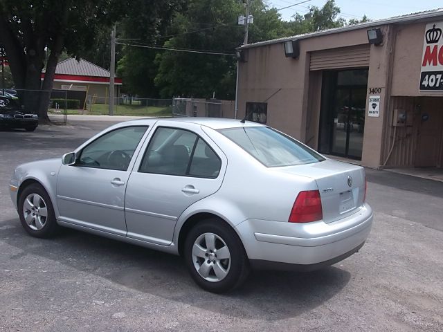 2003 Volkswagen Jetta Quad Cab 4x2 Shortbox XLT