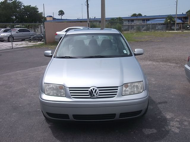 2003 Volkswagen Jetta Quad Cab 4x2 Shortbox XLT