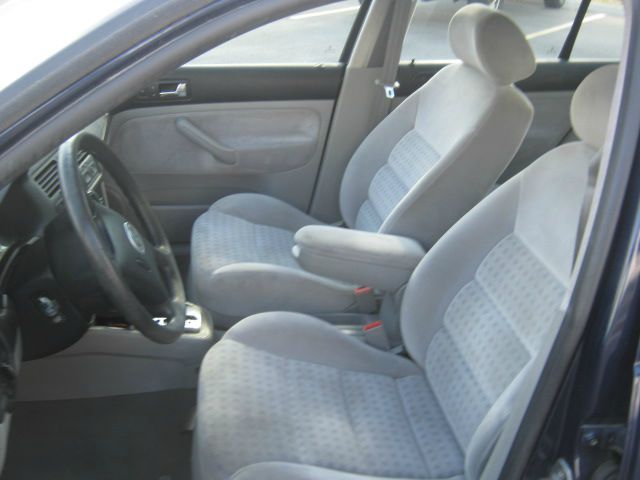 2003 Volkswagen Jetta Quad Cab 4x2 Shortbox XLT