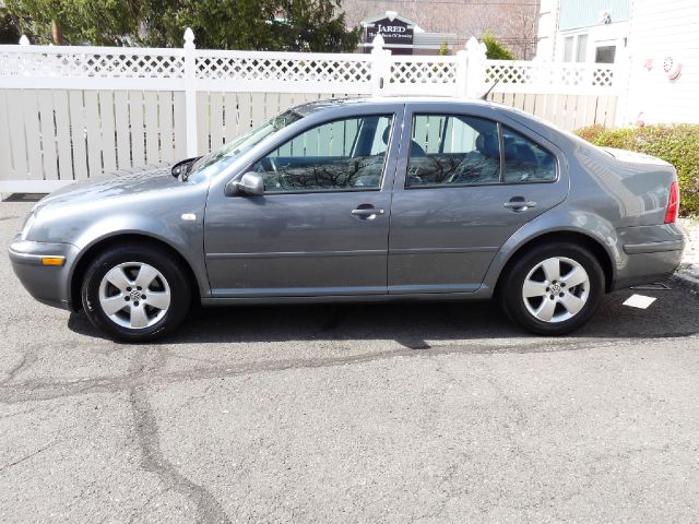 2003 Volkswagen Jetta Quad Cab 4x2 Shortbox XLT