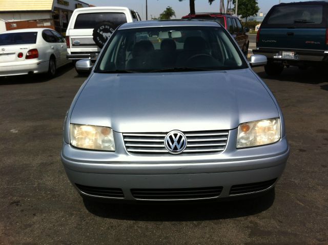 2003 Volkswagen Jetta Quad Cab 4x2 Shortbox XLT