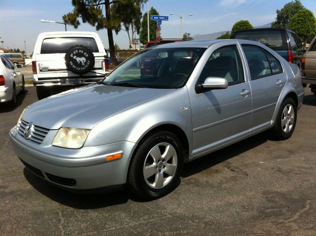 2003 Volkswagen Jetta Quad Cab 4x2 Shortbox XLT