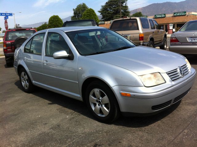 2003 Volkswagen Jetta Quad Cab 4x2 Shortbox XLT